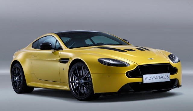 New Aston Martin V12 Vantage S (10).jpg